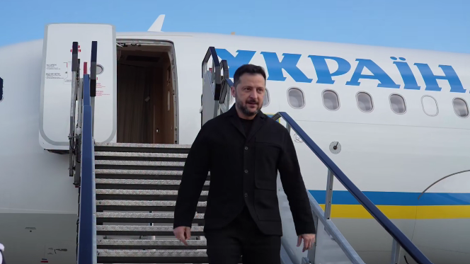 Зеленський із командою прибув у Нідерланди